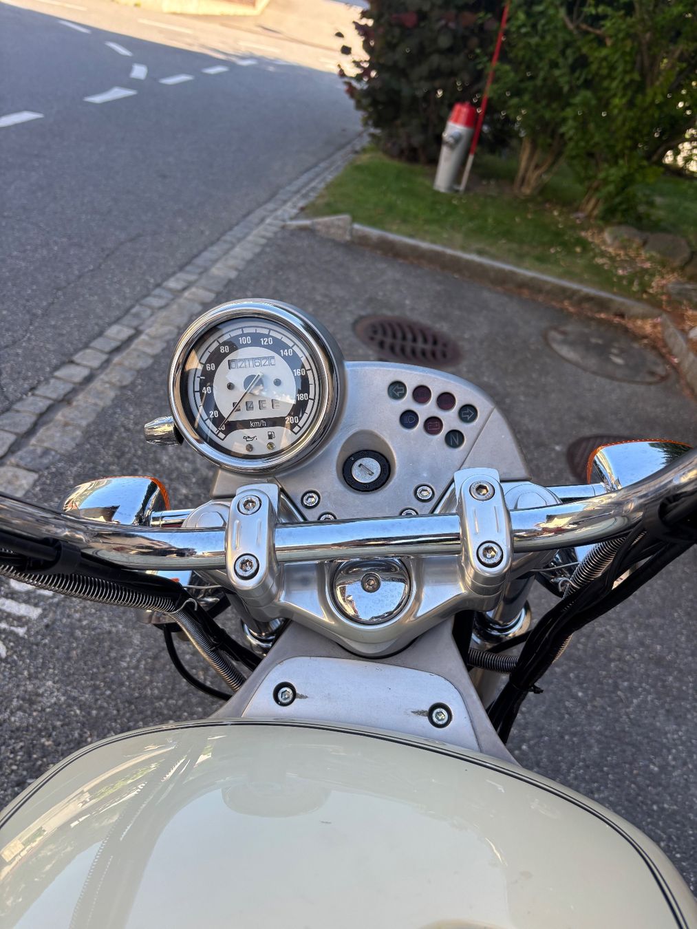 BMW Chopper: BMW R1200C Motorrad Occasion – Usato da Rhäzüns venduto da ve67 3