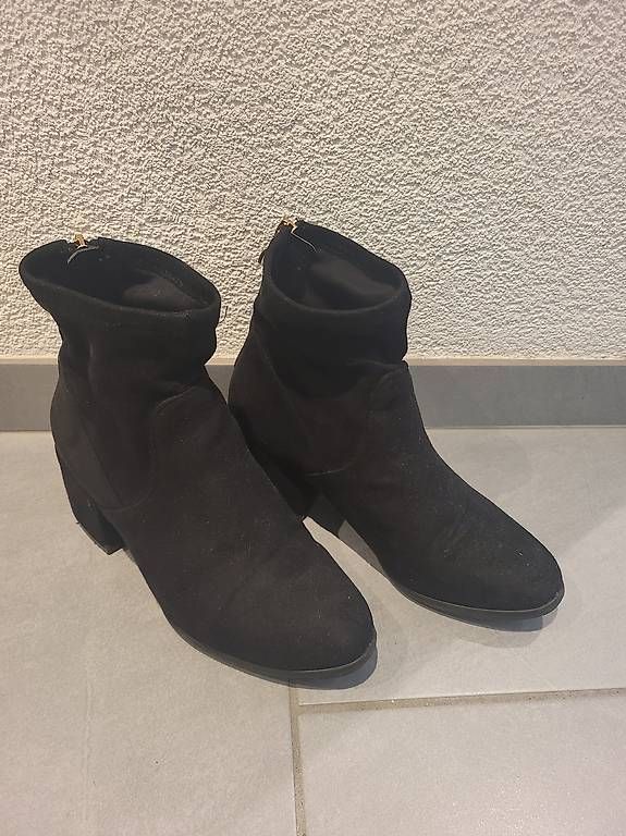 Scarpe da donna: Stiefeletten Grösse 36 – Usato da Bonstetten venduto da _YamaYa_ 1
