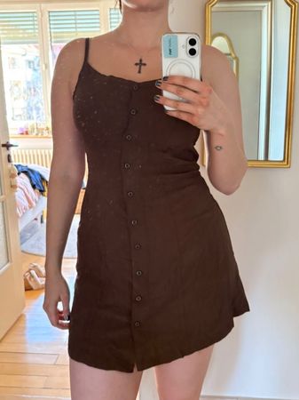 Braunes Sommerkleid mit Schnürung tailliert, Grösse S/M, neu