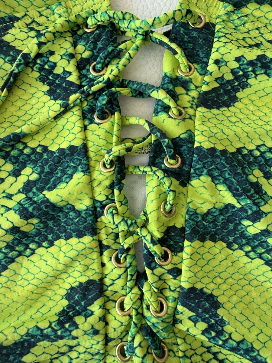Costumi da bagno & Bikini: Maillot de bain 1 pièce CH38 motif python vert neuf! – Nuovo e nell'imballaggio originale da Cointrin venduto da sacha1981 2
