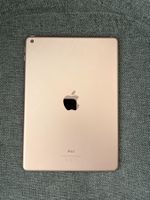 iPad mit Hülle (6th generation, 32 GB)