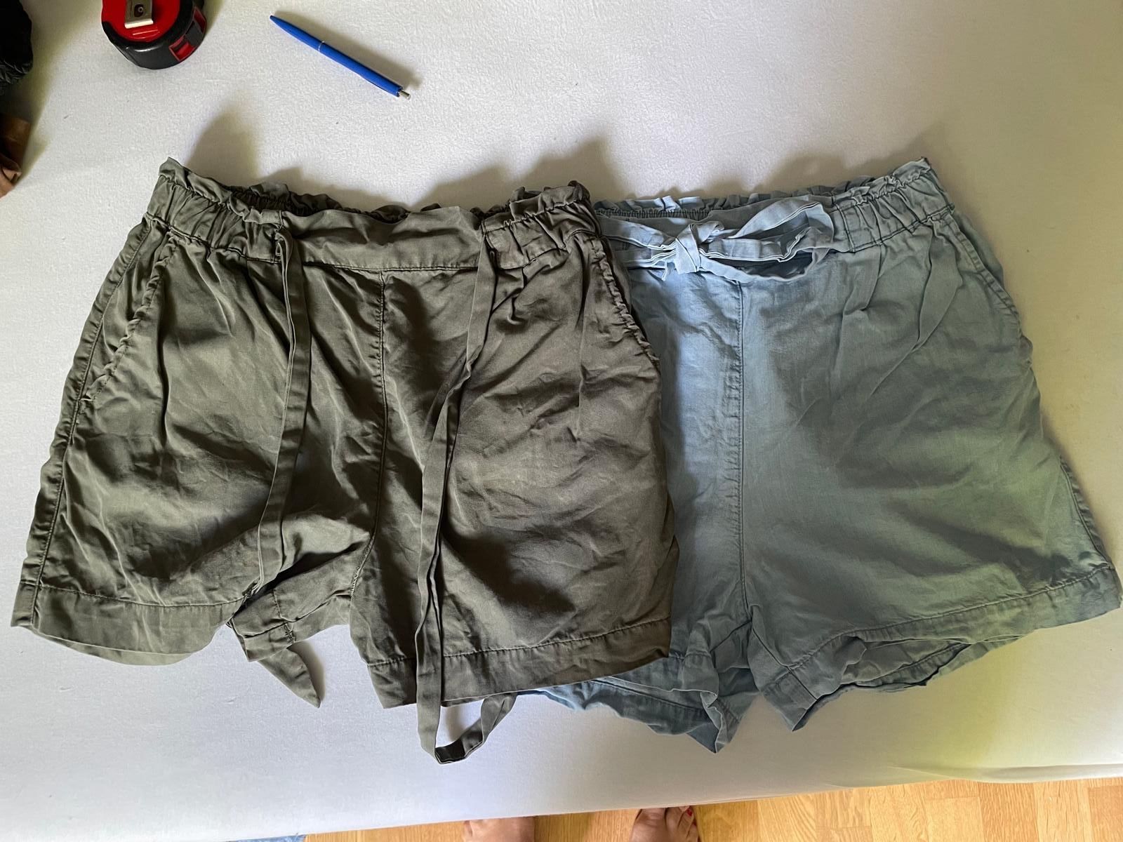 H&M Pantaloni: Duo-Pack für Sommerbeine!! – Usato da Zürich venduto da bia_8hxd