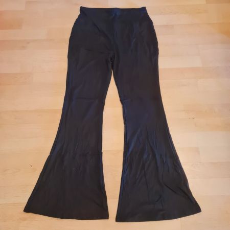 Yogahose Damen Grösse M neuwertig