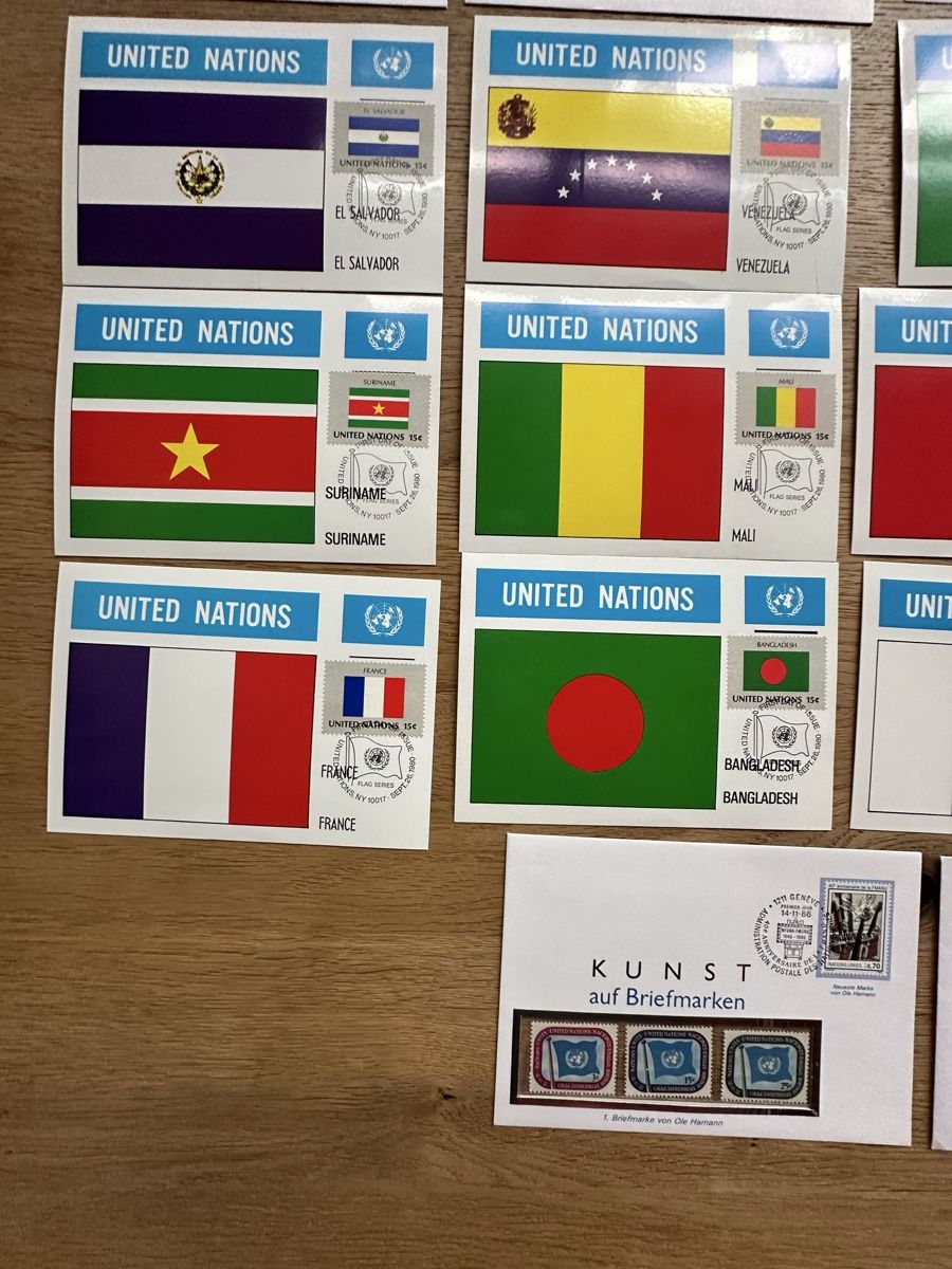 Tutti i francobolli: Nations Unies - 33x gemischtes Lot – Usato da Schmitten / FR venduto da Samsara169 4