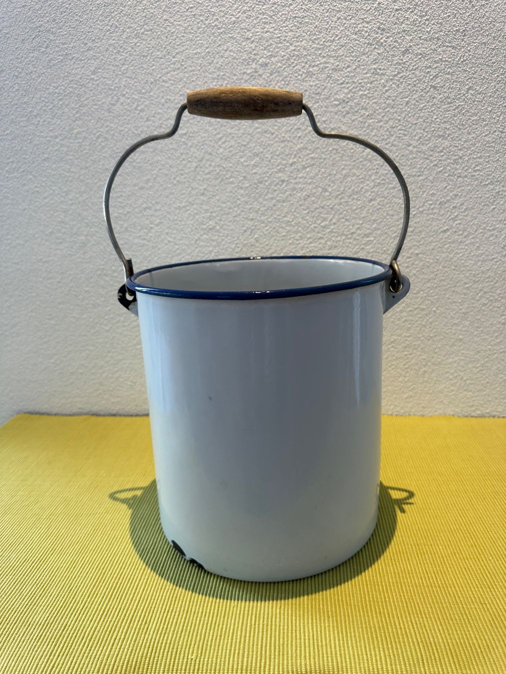 Altro per la casa: Emaille Kessel / Eimer, mit blauem Rand,  MERKER SCHWEIZ – Difettoso da Jonschwil venduto da zni_65m7 9
