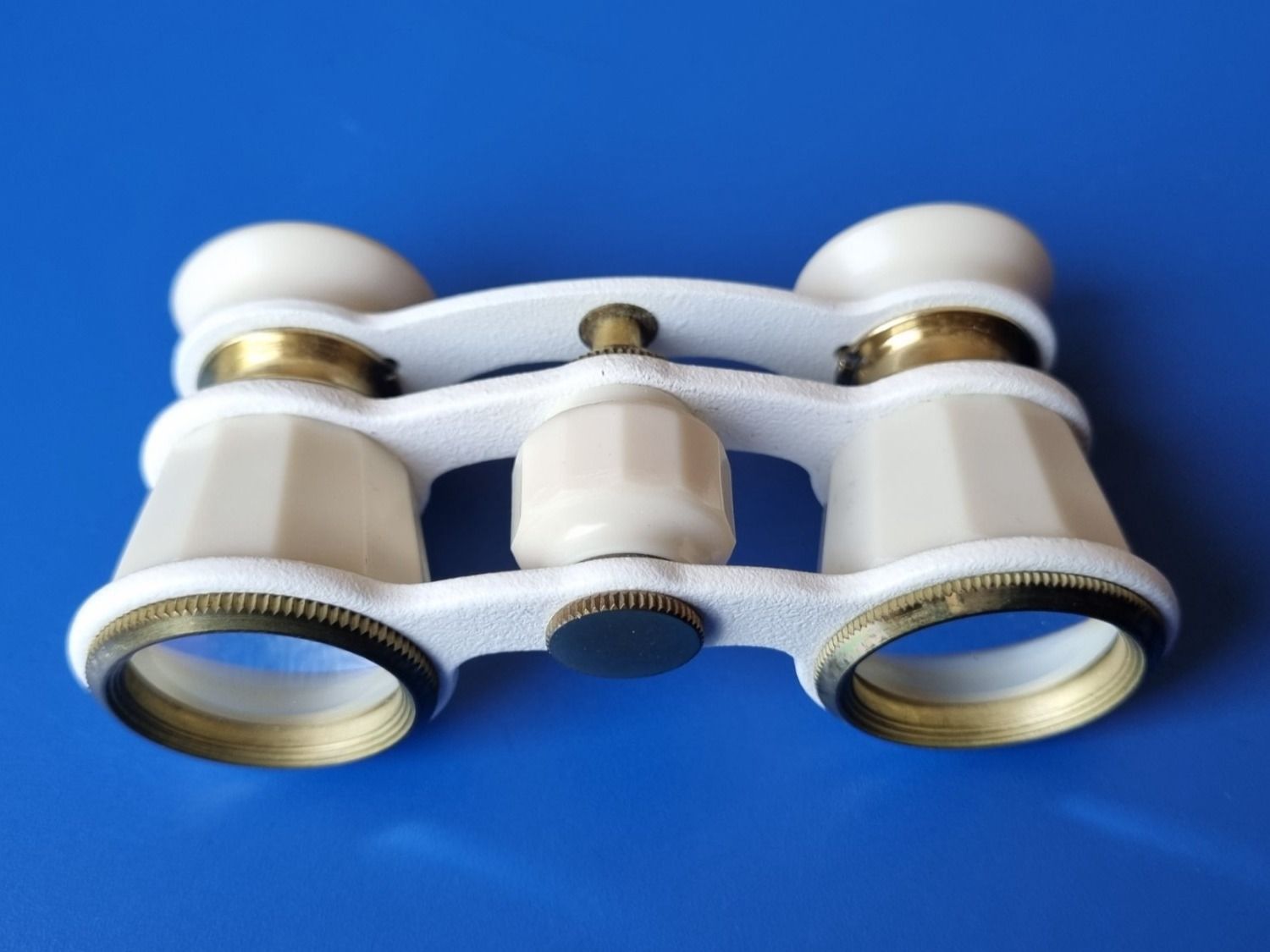 Binocoli: Altes Opernglas Made in USSSR – Usato da Schaffhausen venduto da Leveron13 8