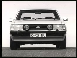 Fotografie Auto Ford Granada, PKW mit Ke