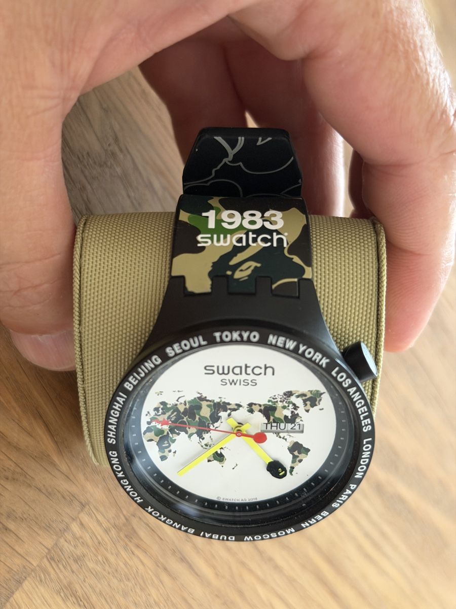 Swatch Montres: Swatch x BAPE BIG BOLD THE WORLD – Neuf (Voir description) à Kehrsatz par ichverkaufeetwas 3