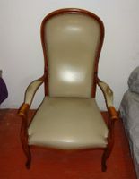 schöner Antiker Sessel