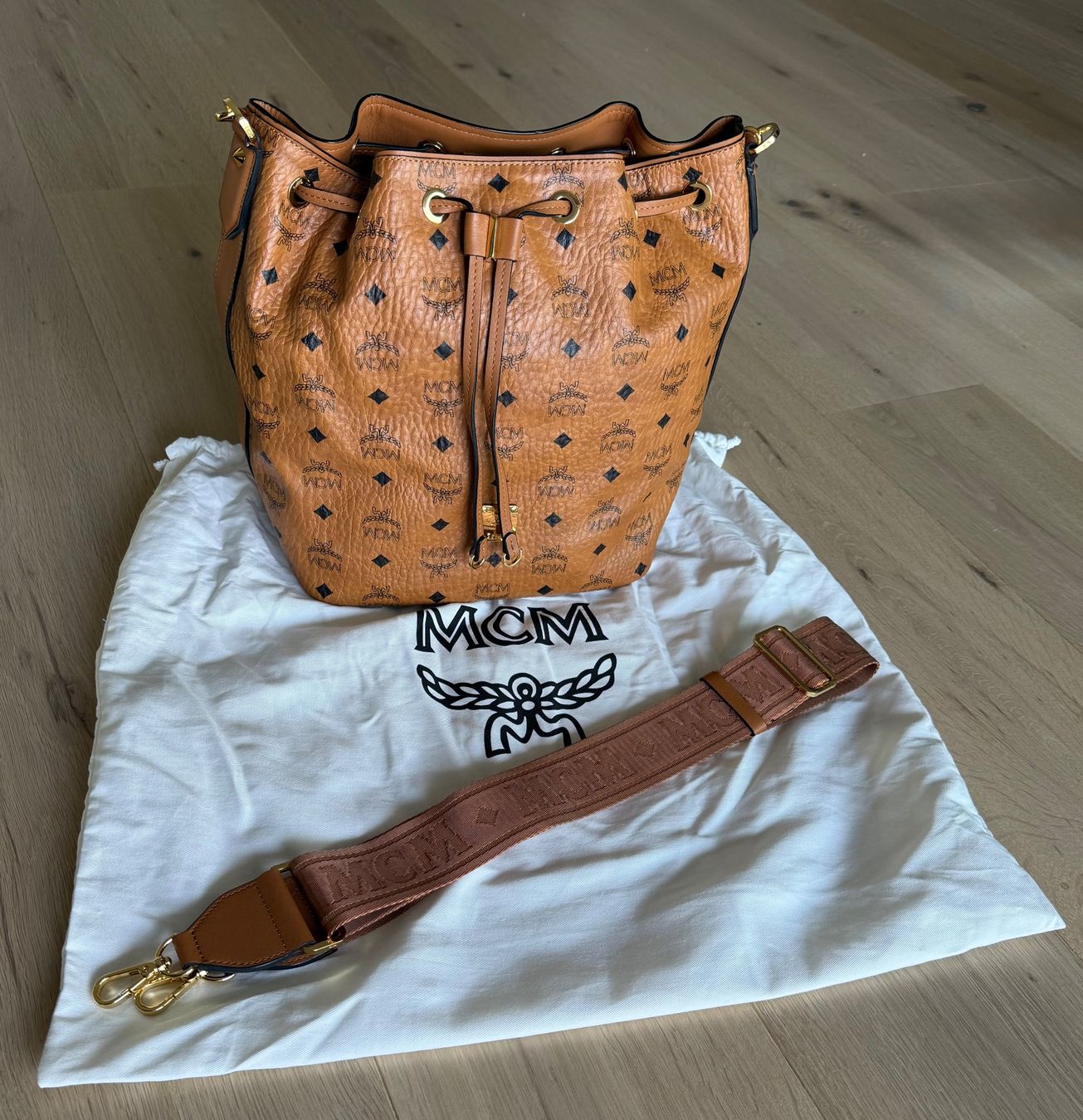 Mcm Taschen für Damen: MCM Beuteltasche – Neu (gemäss Beschreibung) aus Jegenstorf von gipsetti 1