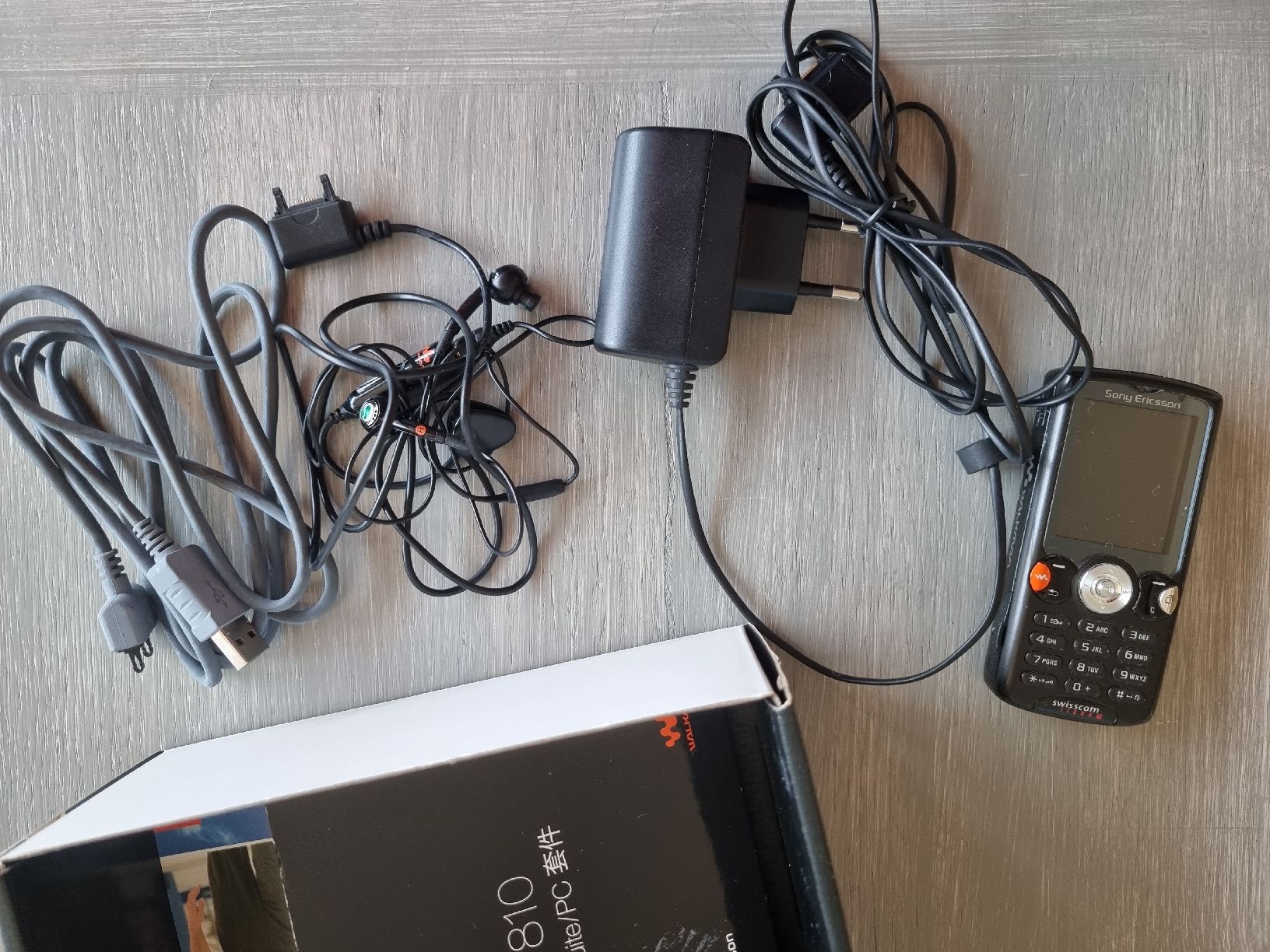 Ericsson Telefoni cellulari / Smartphones: 2 defekte Sony Ericsson Handy – Difettoso da himmelried venduto da bribuli 7