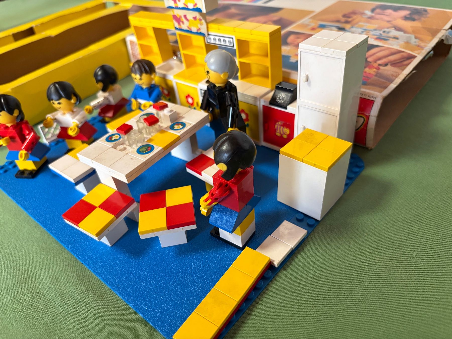 Lego Kit di costruzioni: LEGO Küchenset 263 – Usato da Oeschgen venduto da franz9 2