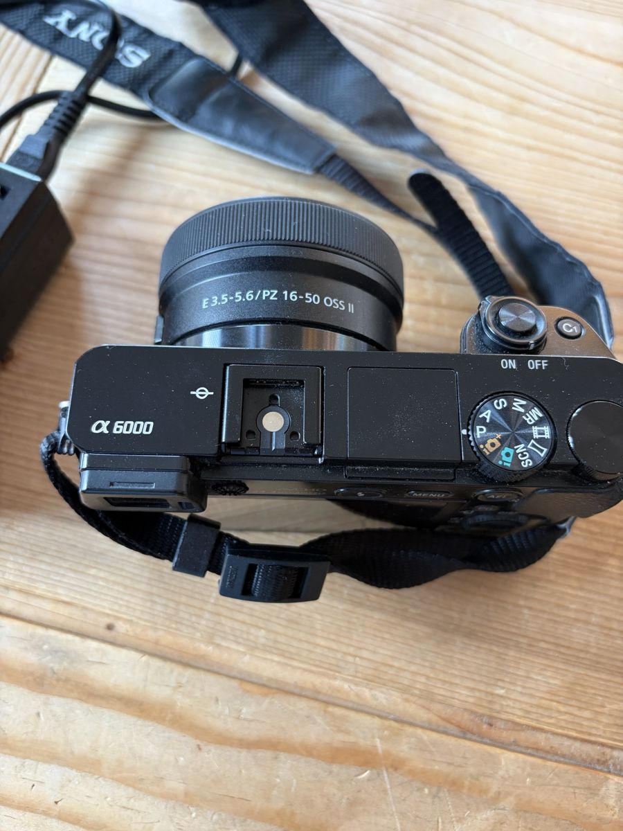 Sony Fotocamera: Sony Alpha 6000 – Usato da Thun venduto da Prototyp 2