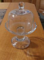 Glasetagere mit Glocke
