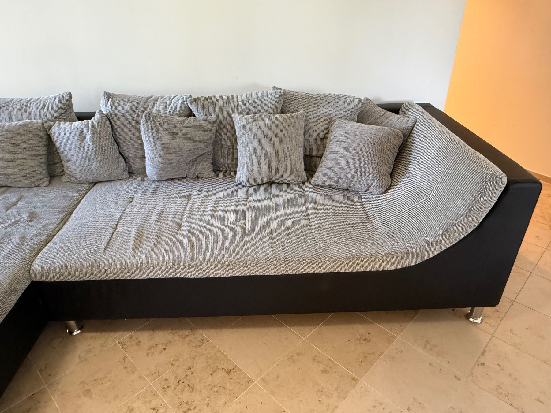 Sofas: Ecksofa mit Kissen – Gebraucht aus Zürich von fab_k6zw 2