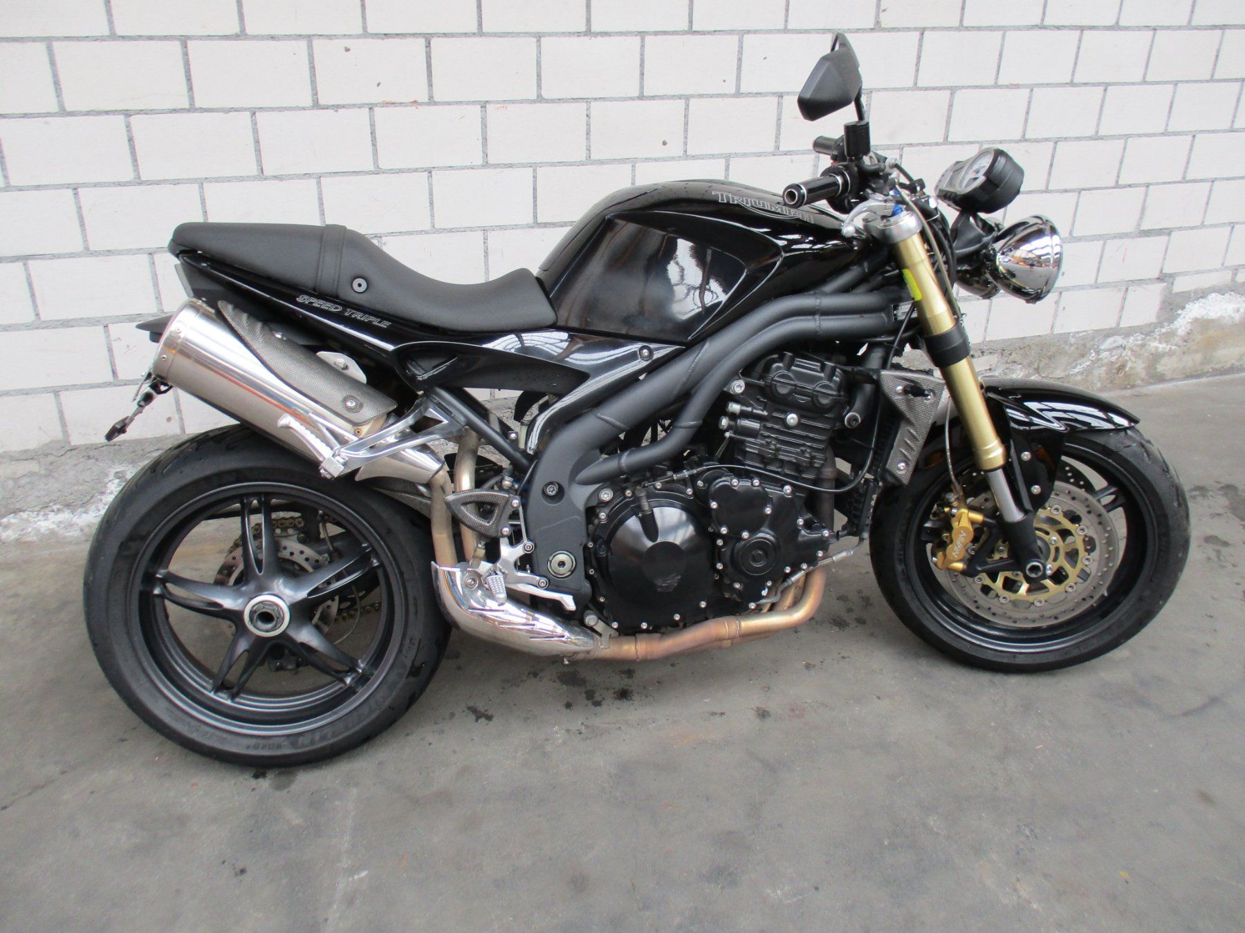 Triumph Strada: Triumph Speed Triple 1050 ab MFK 07.2022 – Usato da Seon venduto da zomahandel 7