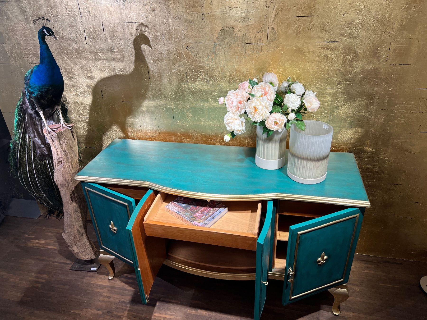 Kommoden: Sideboard Kommode Buffet Schrank Holzmöbel Tisch Anrichte – Gebraucht aus Brüttisellen von Nice_For_You 6