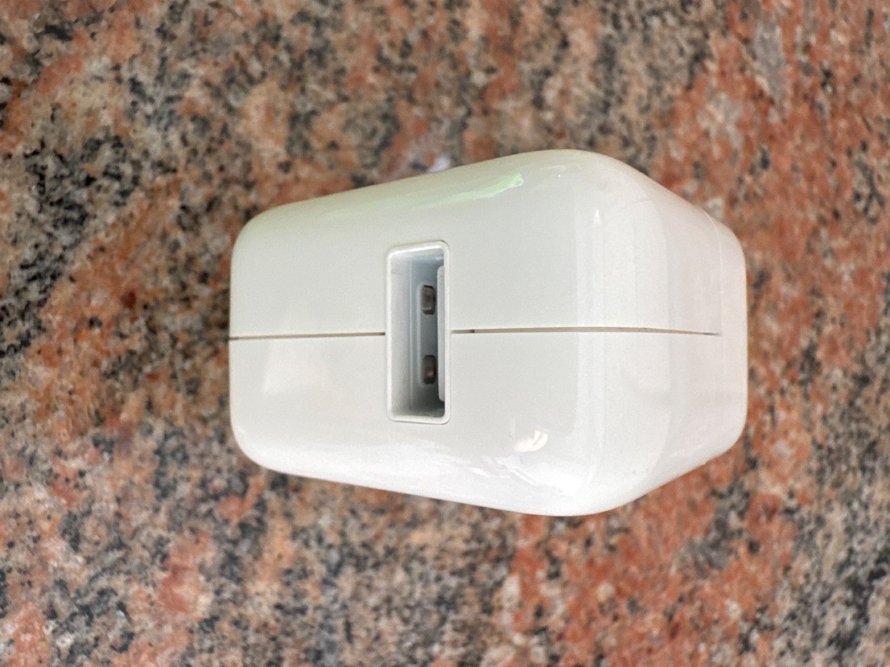Apple Caricabatterie: Chargeur Apple 12W – Usato da St-Sulpice VD venduto da aviron 1