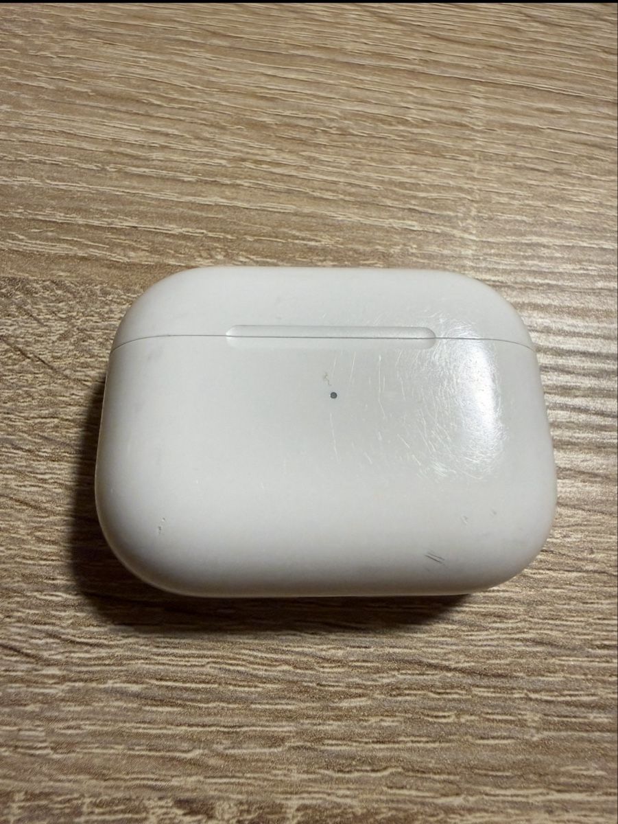Apple Cuffie: Airpods Pro 1. Gen lightning Anschluss – Usato da Huttwil venduto da Frede77