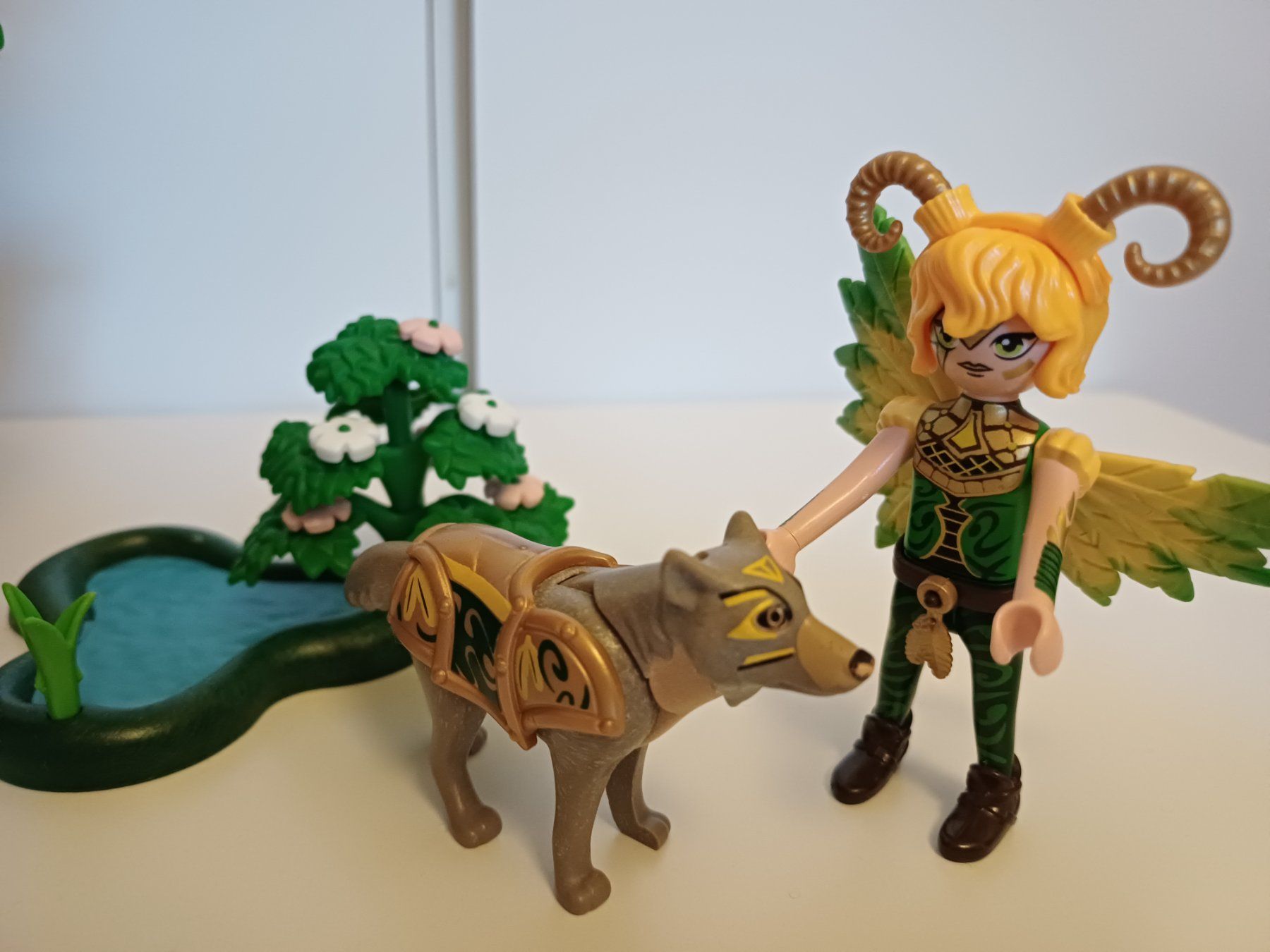Playmobil Spielzeuge: Playmobil Set Jäger-Versteck – Gebraucht aus Forch von Alexandraa 2