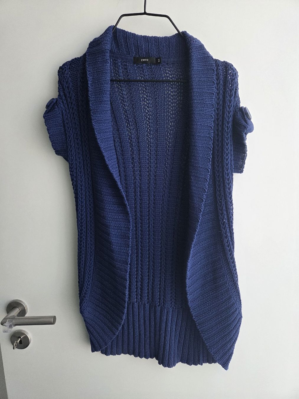 Giacche: Blauer Cardigan Gr. 34 – Usato da Kriens venduto da ..stx..