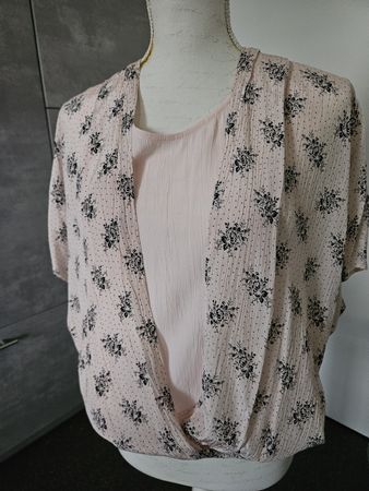 Divina Bluse Blumenmuster Gr 40 Viscose pink made in swiss 