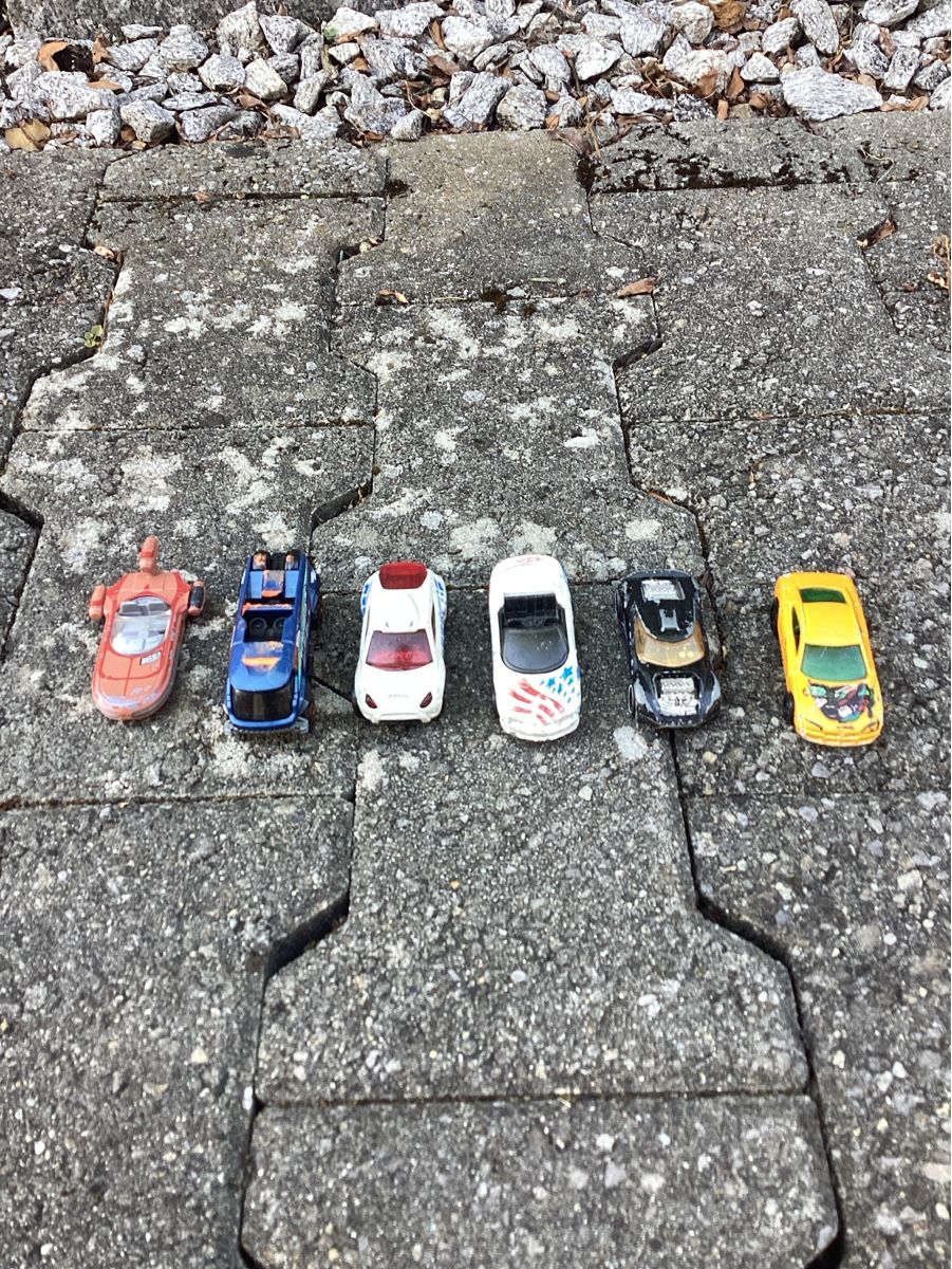 Hot Wheels Giocattoli: Hot Wheels are in the House – Usato da Widen venduto da Webru80 1