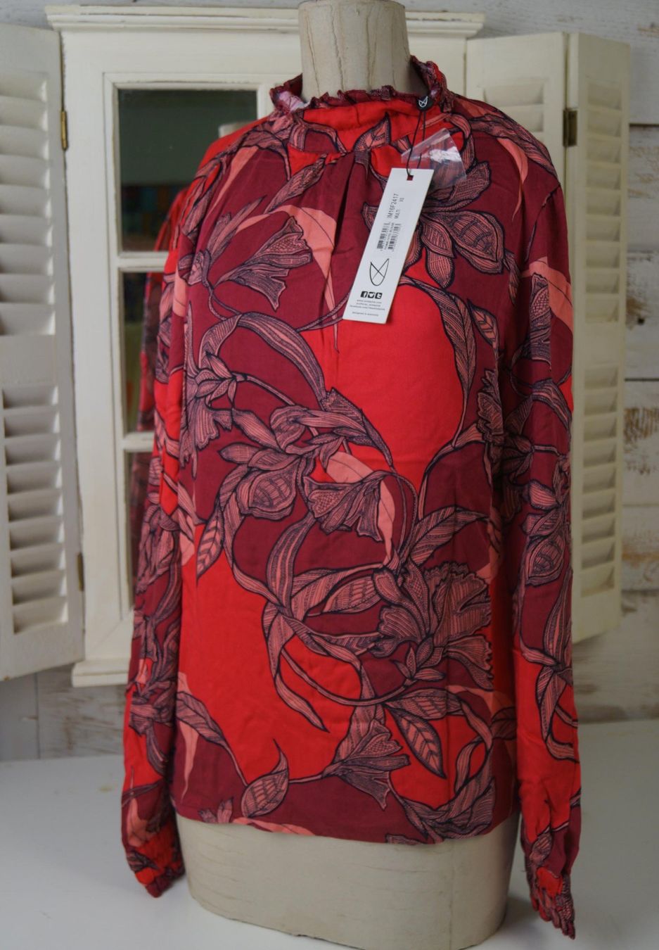 Blusen: Femme Fatel Backless Bluse  Small – Gebraucht aus Härkingen von sammelbecken 4