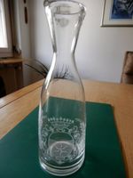 Alte Weinkaraffe mit Gravur