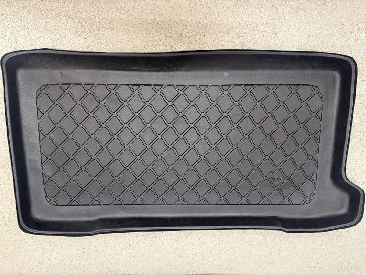 Fiat Tappeti & Tappetini: Kofferraummatte Fiat 500 – Usato da Einsiedeln venduto da rimoco