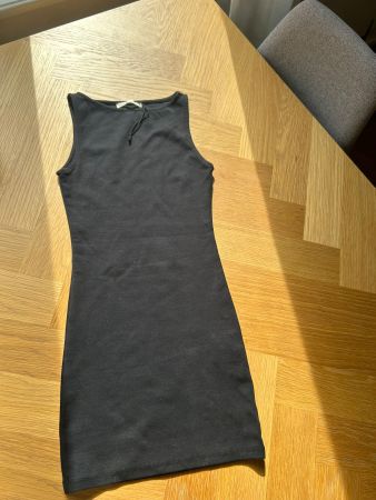 Little Black Dress Pull&Bear