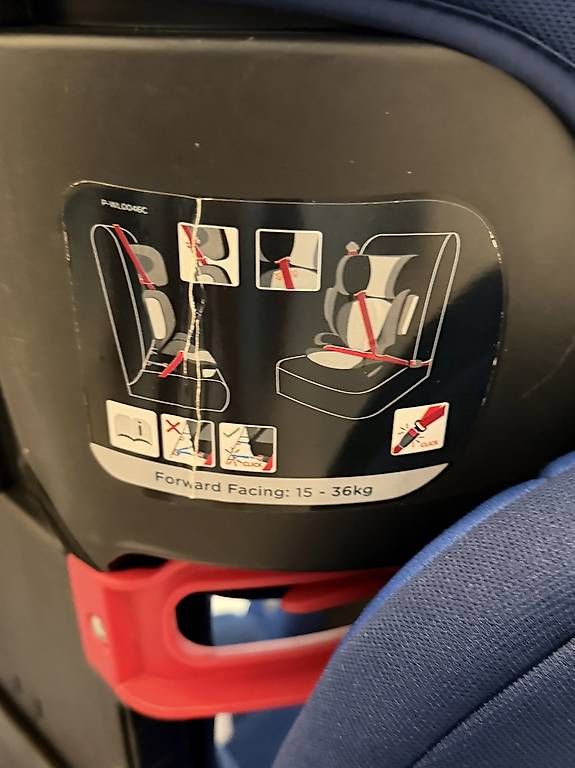 Seggiolini per auto: Siège auto 9 à 36 Kg isofix – Usato da Epalinges venduto da Loix32 3