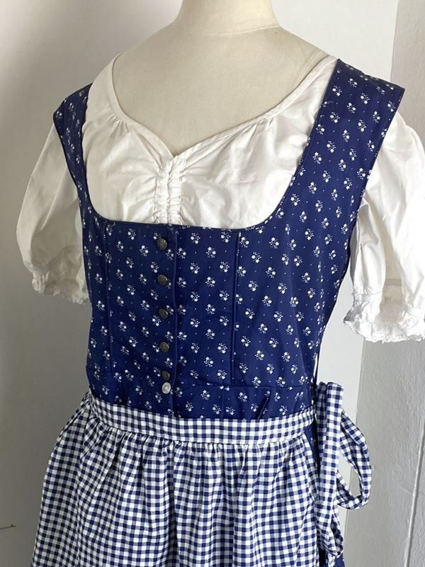 Vestiti: DER WILDSCHÜTZ | Dirndl | Grösse: 44/46 | Blau – Usato da Wittenbach venduto da Restwert_St-Gallen 3