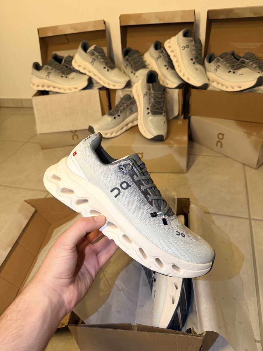 Herrenschuhe: ON Cloudetilt Grau/ Weiss – Neu und originalverpackt aus Thun von linqteo 2
