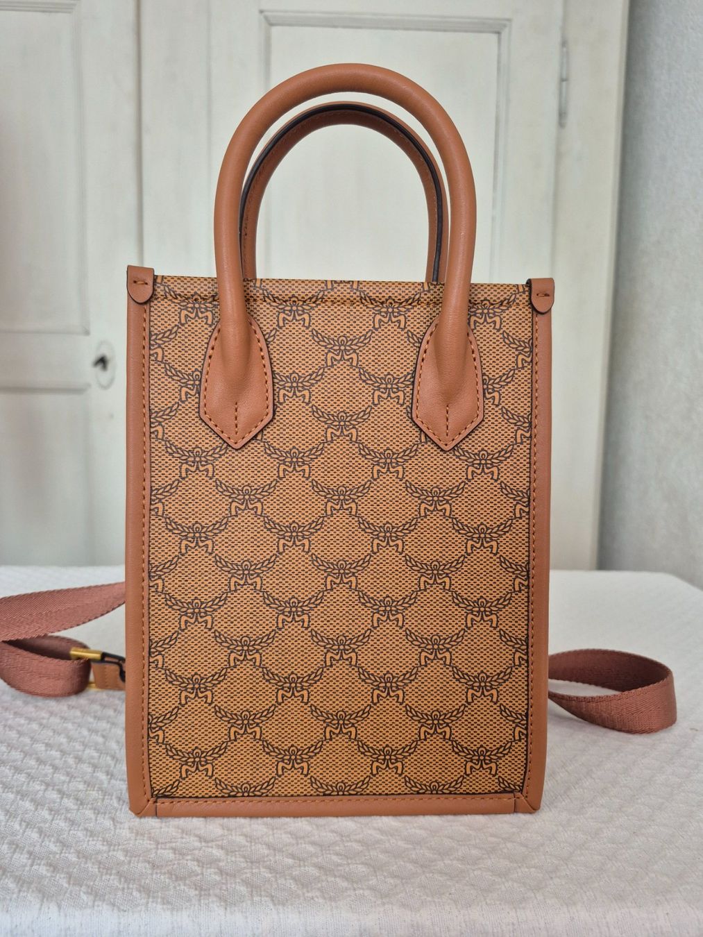 Mcm Borse da donna: Neue MCM Mini Shopping Bag – Nuovo (secondo la descrizione) da Dottikon venduto da Pega7 3