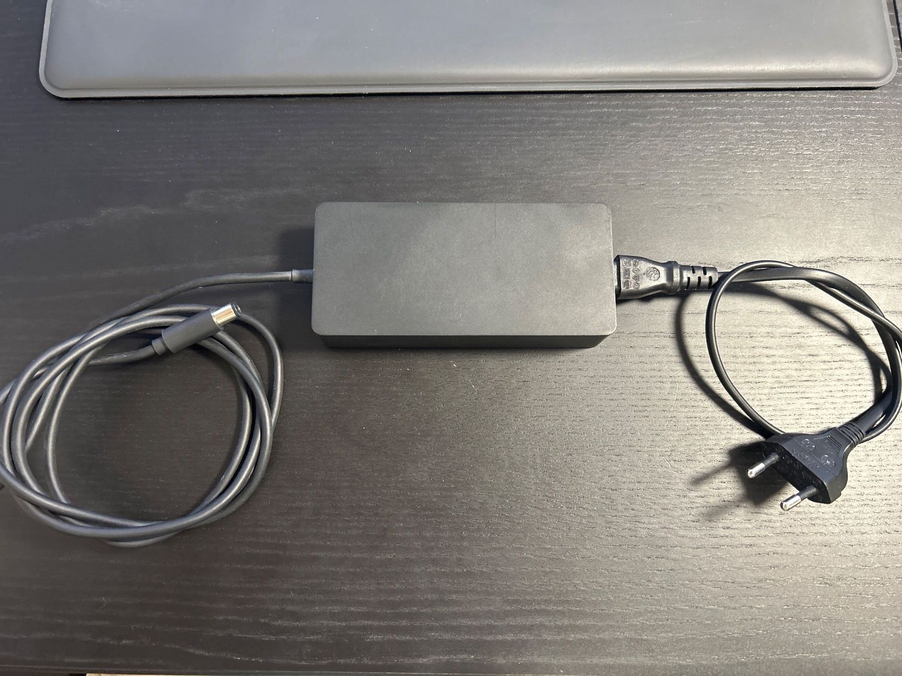 Microsoft Docking station: Microsoft Surface Dock inkl. Netzteil – Usato da Näfels venduto da Mister-MM 2