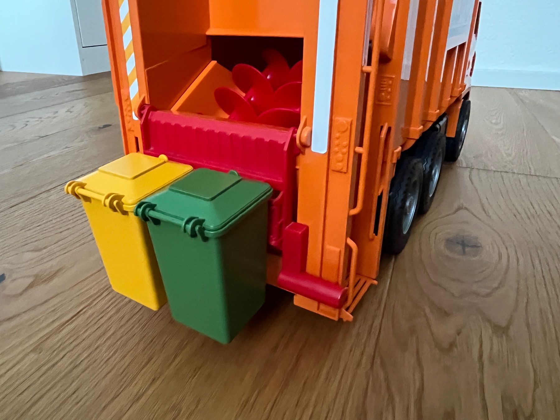 Bruder 03760 MAN TGS Müllwagen Müllabfuhr Stadtreinigung LKW