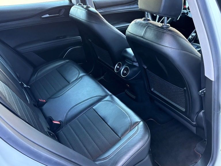 Alfa Romeo Automobili: Alfa Romeo Stelvio Top Zustand – Usato da Münchwilen TG venduto da wiolusia2 9