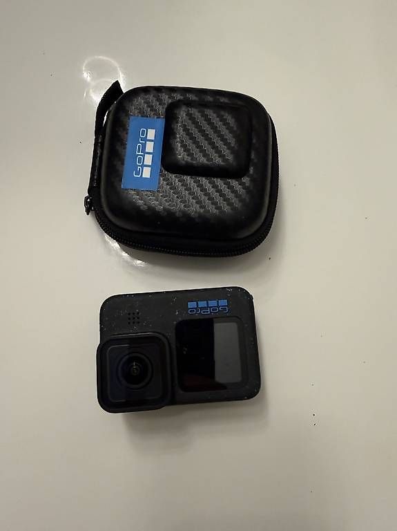 Gopro Action Cam: GoPro Hero 12 mit Zubehör – Usato da Bülach venduto da srbislav78