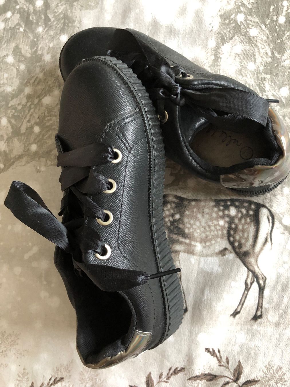 Scarpe per ragazze: Mädchenschuhe 32 !!NEU!! – Nuovo (secondo la descrizione) da Obfelden venduto da dafae