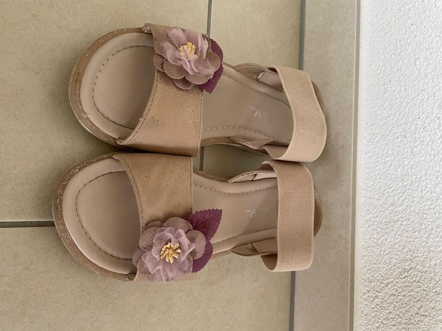 Scarpe per ragazze: Sandalen Grösse 32 – Usato da Küssnacht am Rigi venduto da icbicb 3