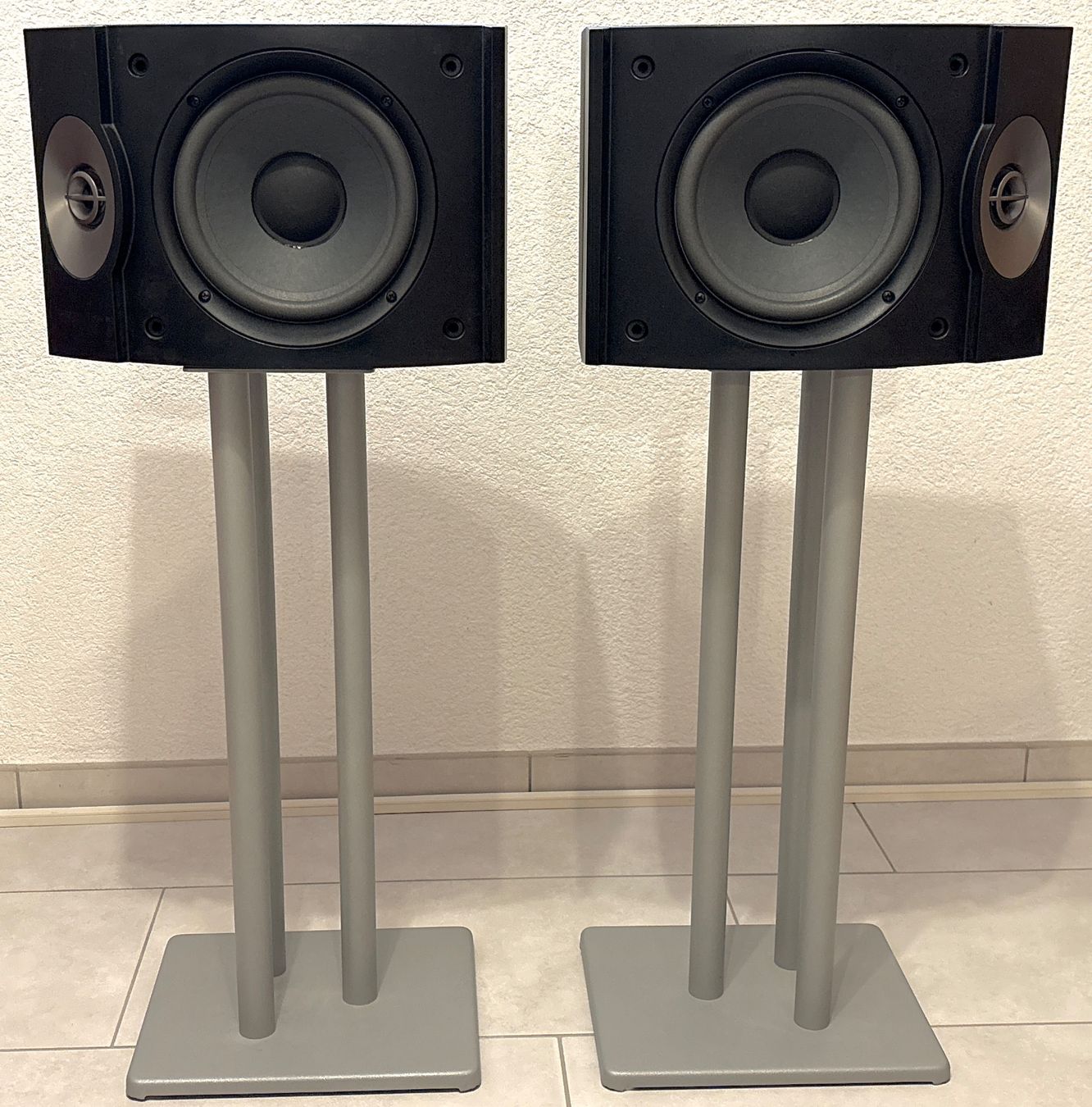Bose Casse acustiche: Bose Boxen 301 Serie V mit Standfuss – Usato da Neuendorf venduto da Kaba4 1