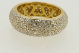 Schöner Brillantring 18 kt über 100 Steine