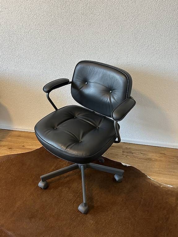 Stühle: Bürostuhl Leder schwarz/grau – Gebraucht aus Regensdorf von rob_c7xr
