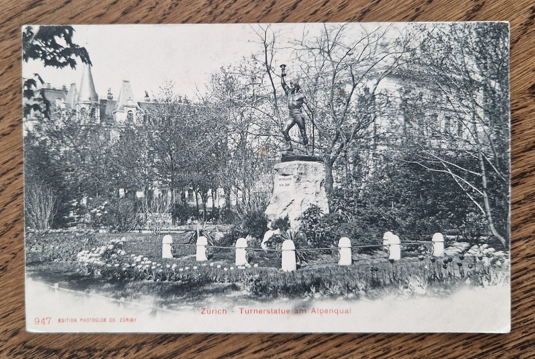 Cartoline postali: Turnerstatue a. Alpenquai, Zürich  – Usato da Ebikon venduto da Donar50