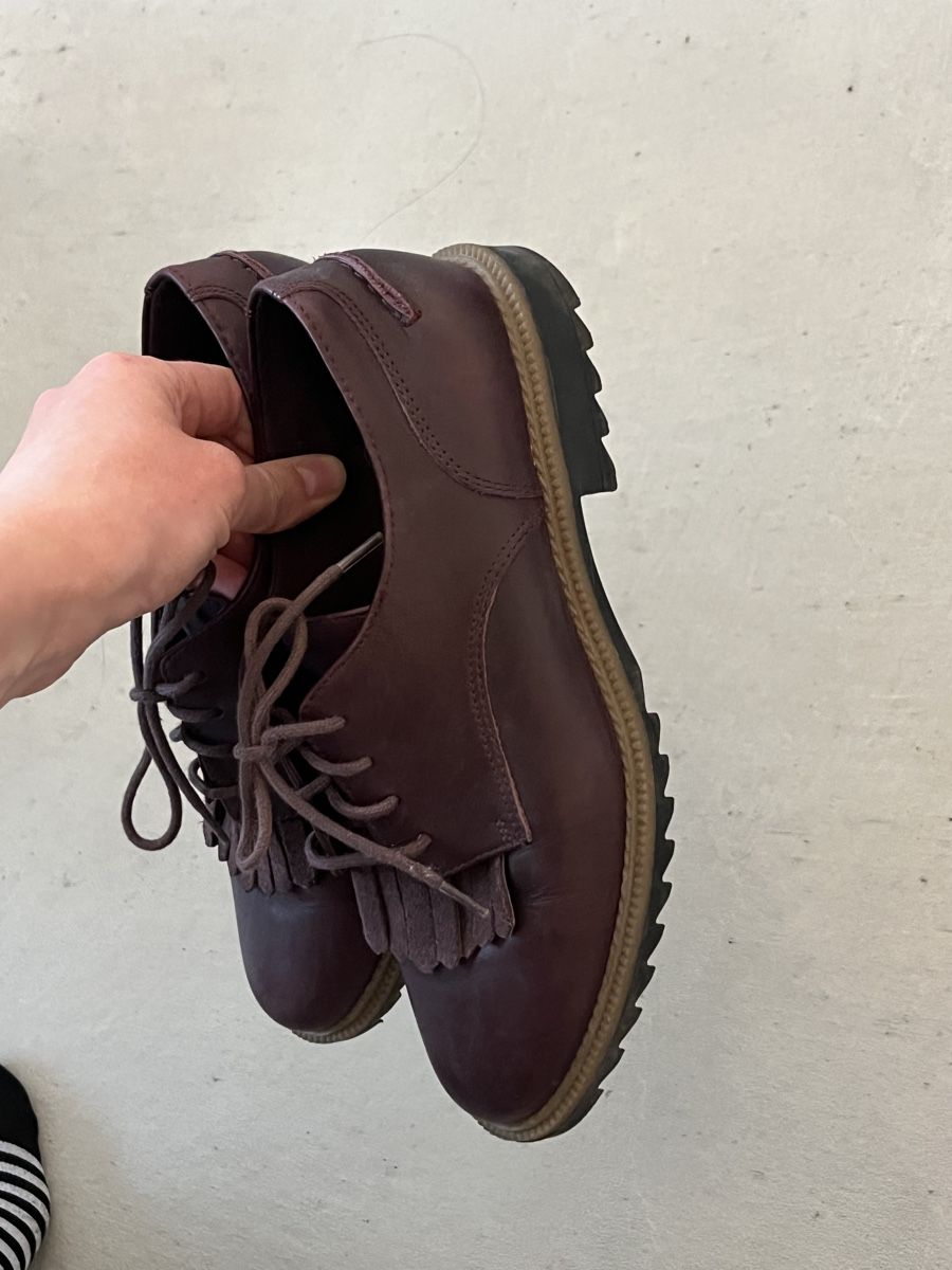 Clarks Scarpe da donna: Clarks Wing tip Oxford Schuhe, Gr. 37 – Usato da Köniz venduto da mil_p 2