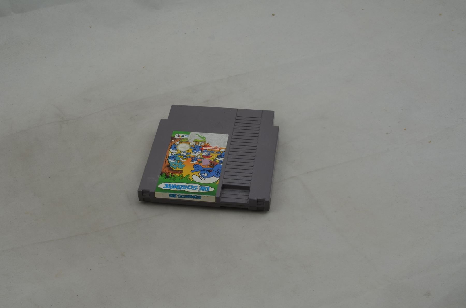 Giochi: Die Schlümpfe NES Spiel (Label – Usato da Buchs AG venduto da SellAndBuyX