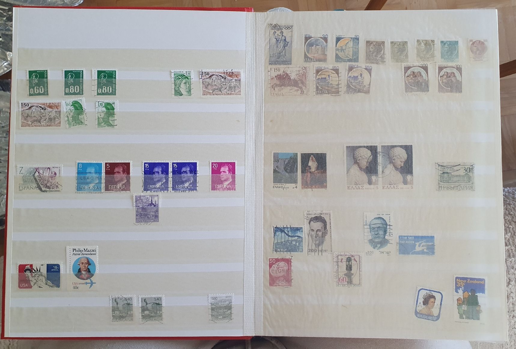 Album: Briefmarken Album – Usato da Luzern venduto da Corueegsegger 1