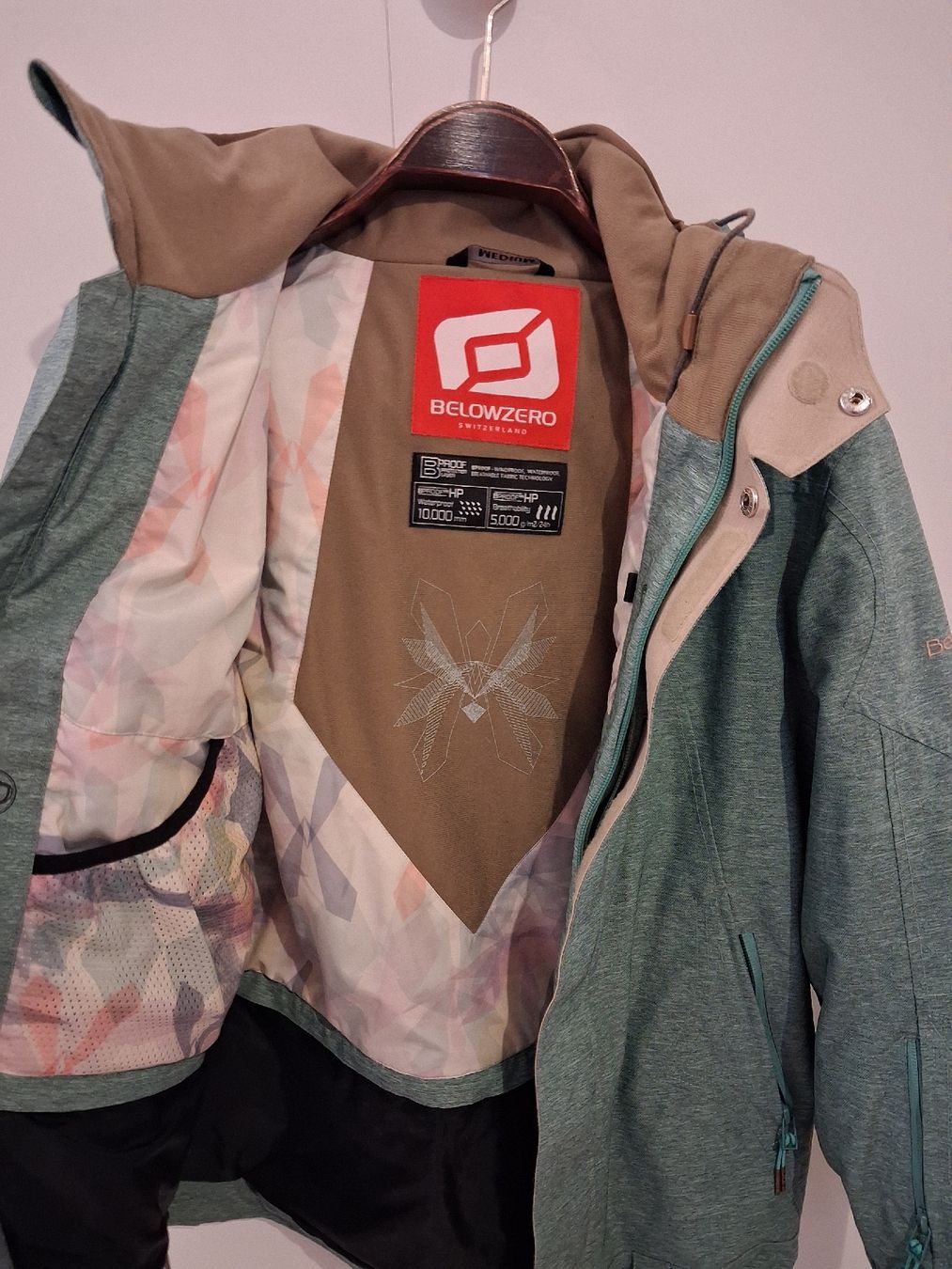 Giacche: Belowzero Snowboardjacke – Usato da Seuzach venduto da NocheGalactica 3