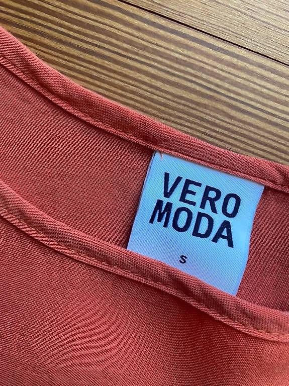 Vero Moda Blusen: Oranges Shirt – Gebraucht aus Aarau von lacrimara 1